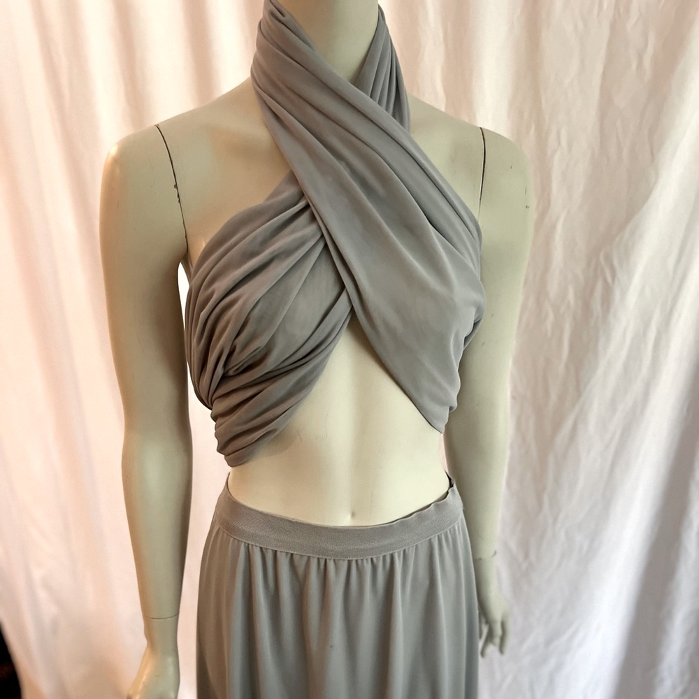 Vintage Tristan & Isuet skirt and scarf combo. Very versatile. Small. Relaxed.